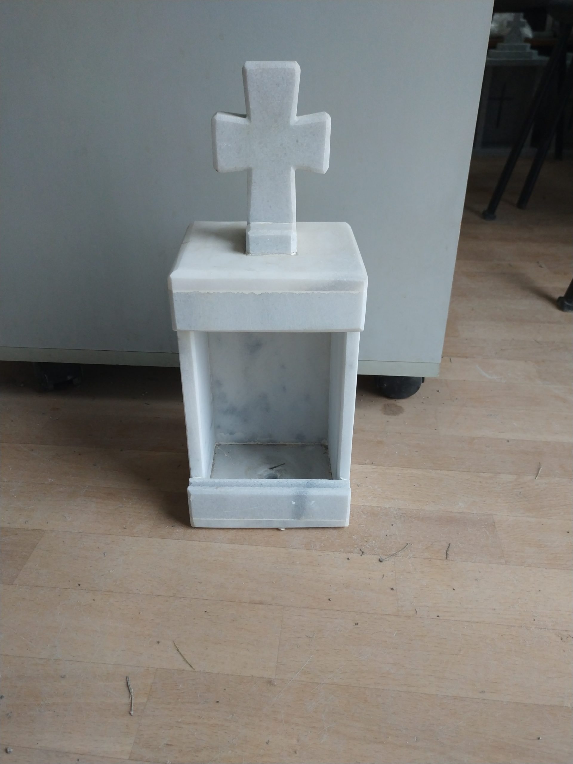 Felinare și Candele — Model 11
