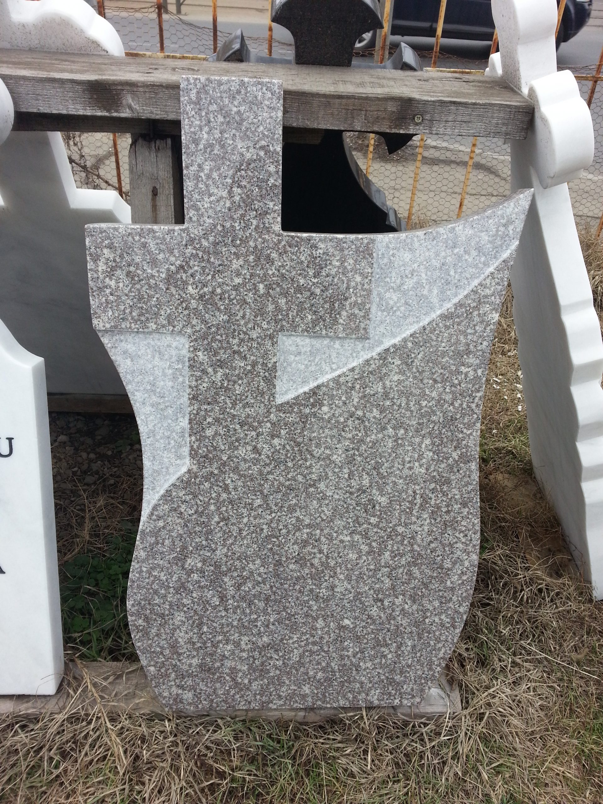Monumente Granit — Model 13