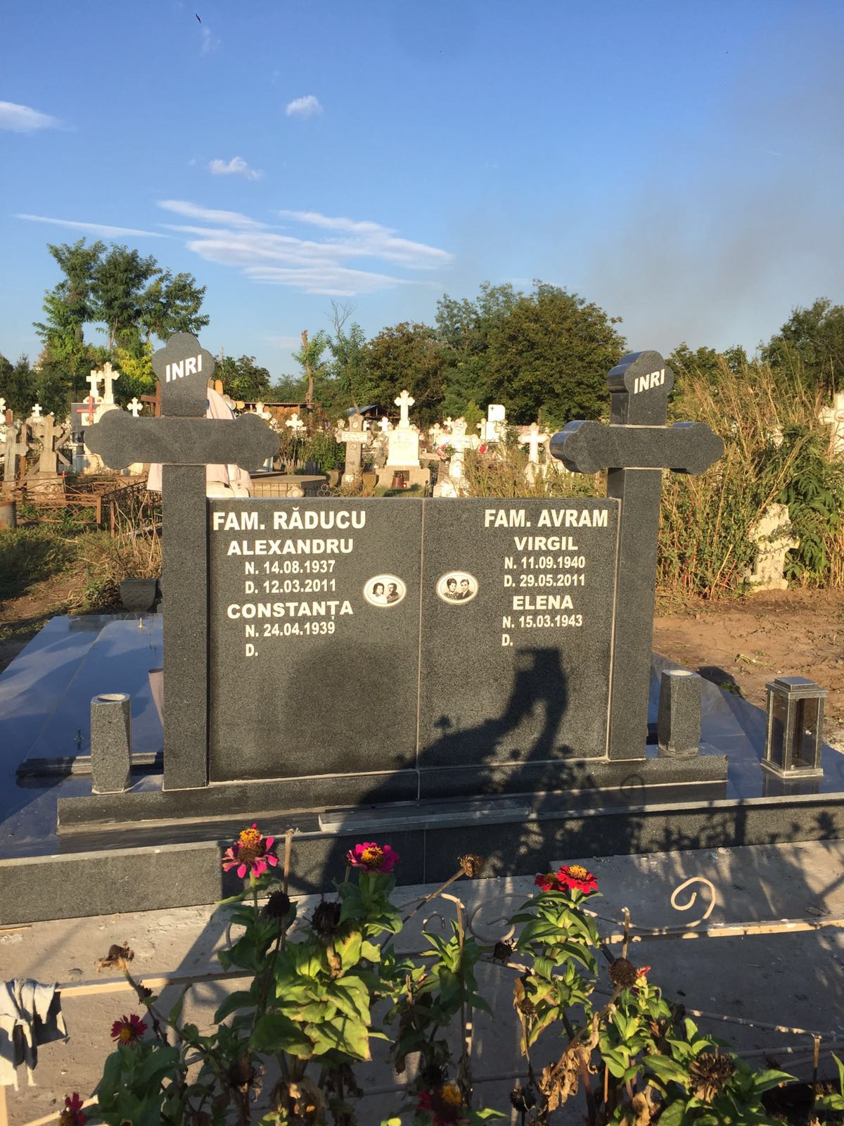 Monumente Granit — Model 24