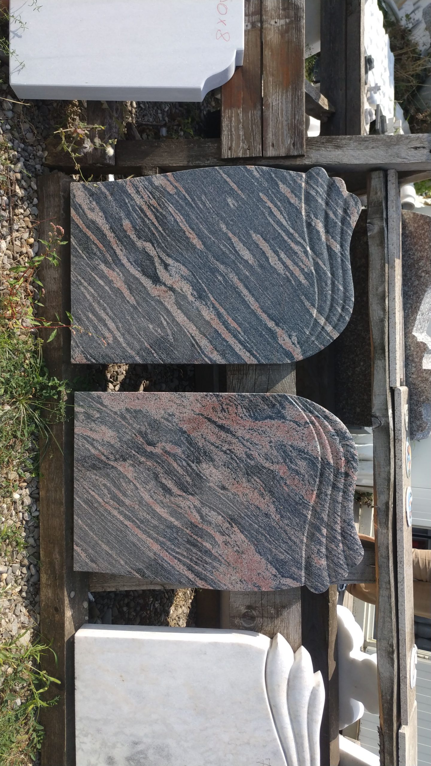 Monumente Granit — Model 31