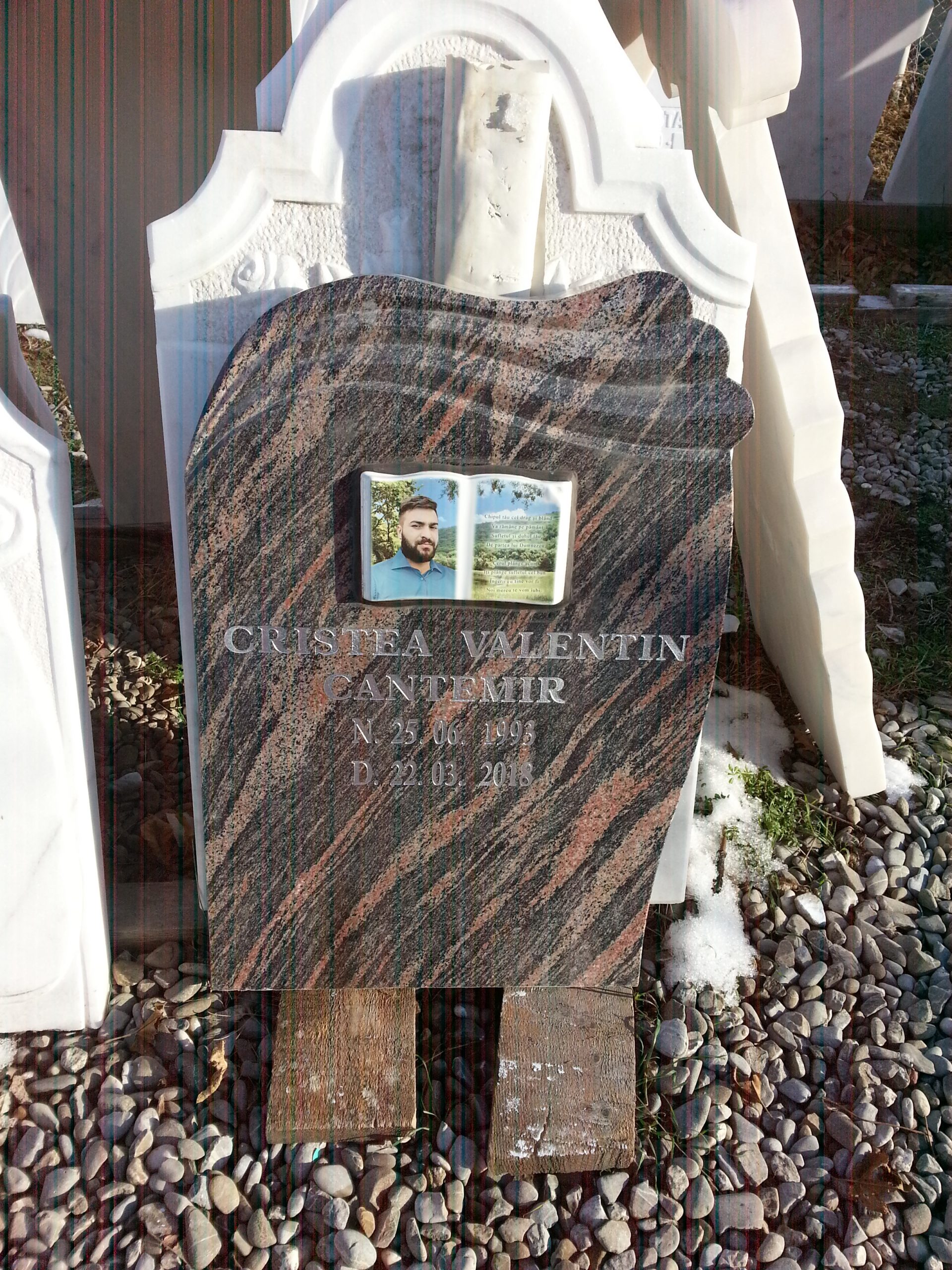 Monumente Granit — Model 34